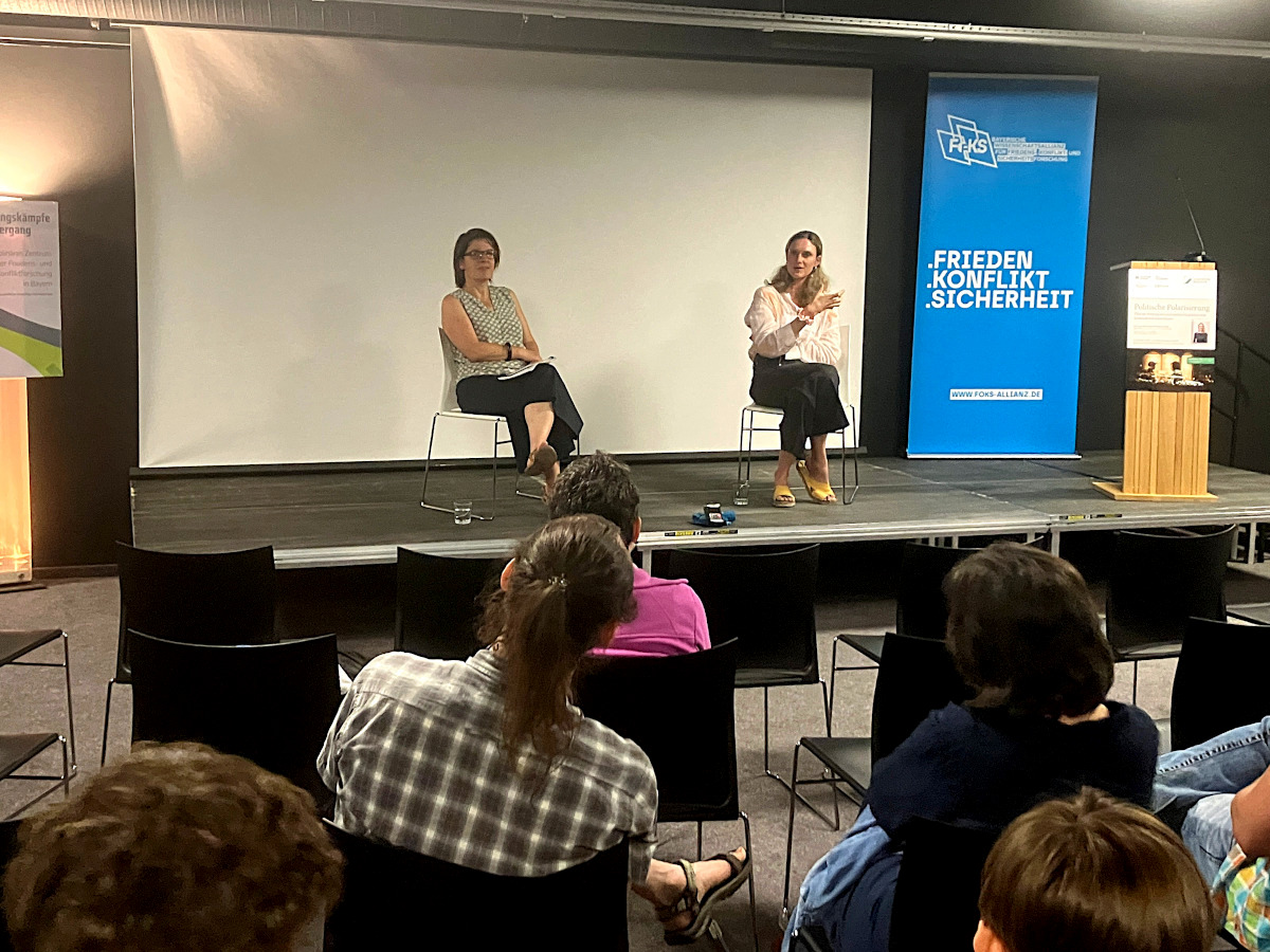 Hanna Israel & Jana Hönke during the Q&A with the audience