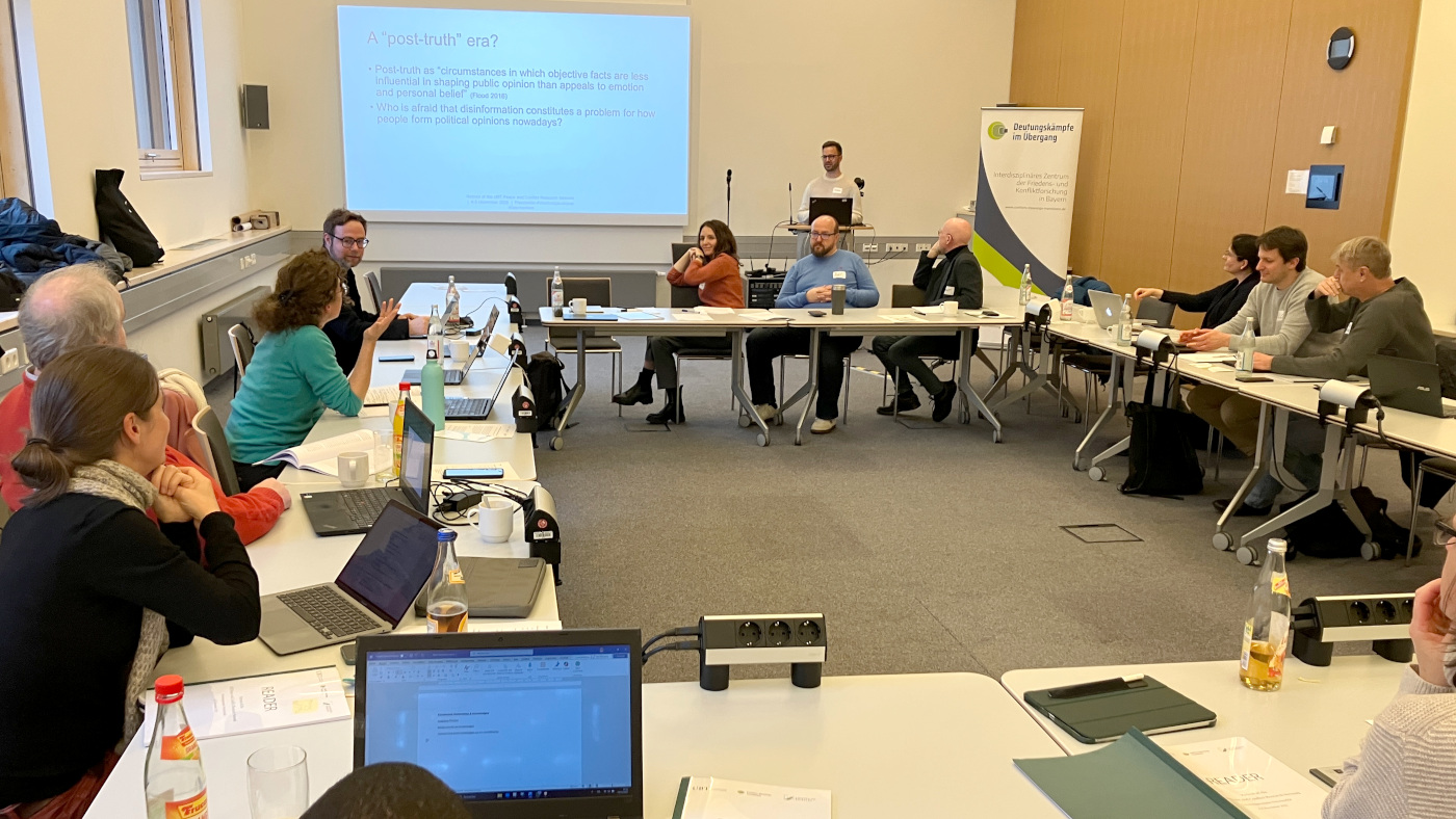 Picture: Discussions during the retreat (UBT Peace and Conflict Research Network)