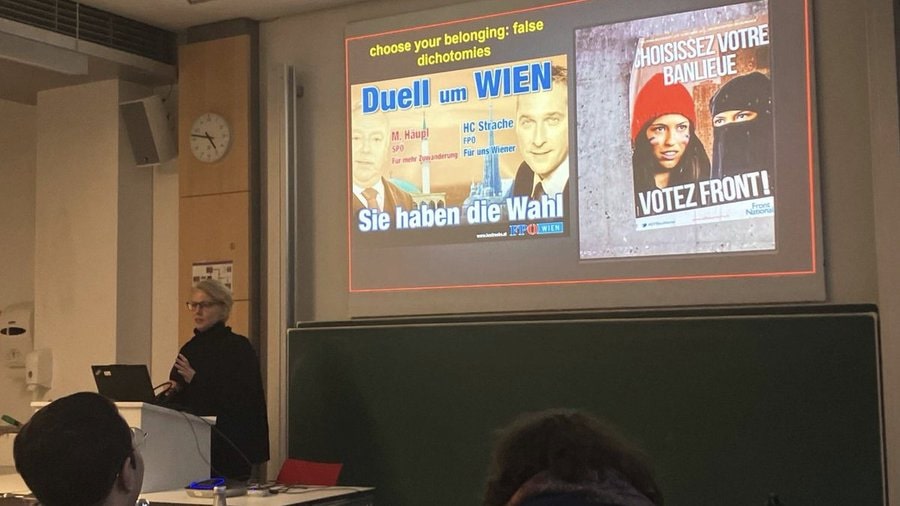 Referentin während des Vortrags