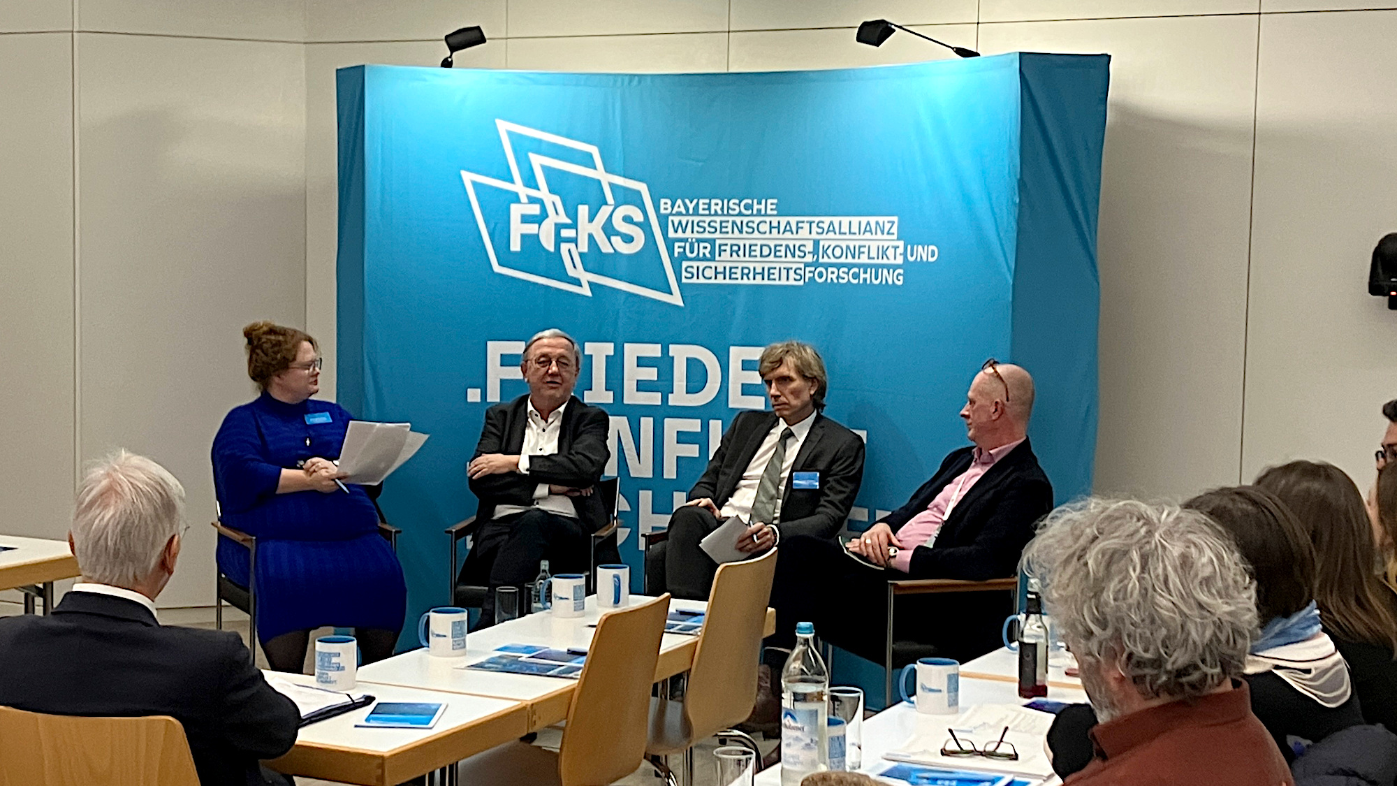 Roundtable participants at the FoKS Fellow Assembly